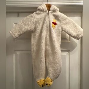 Disney Baby Infant boy/girl Sherpa snowsuit Winnie the Pooh hooded size 6-9 mo